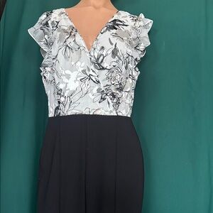 Floral V-Neck Ruffle Sleeve Dress